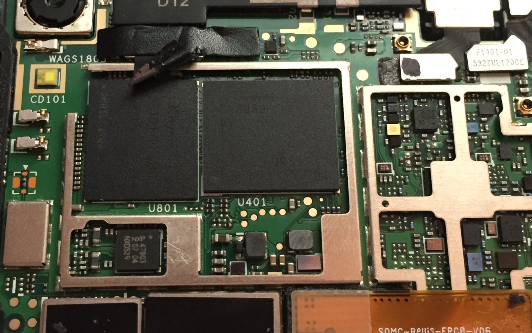 LCD novo e o sony M4 não dá imagem