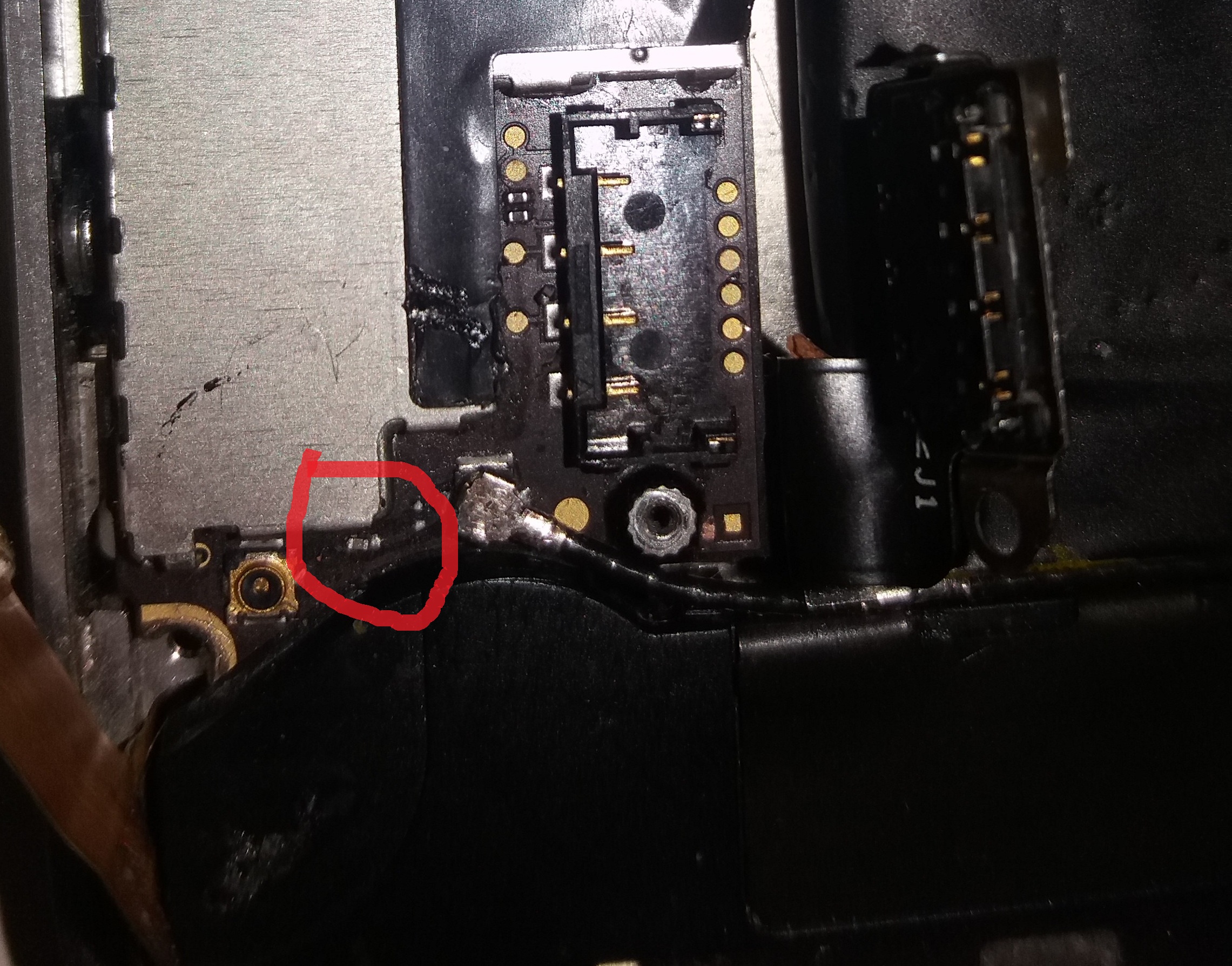 reparo no capacitor de rede iphone 4 A1322