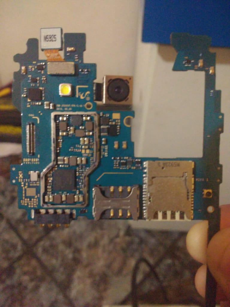 Samsung J500M Não funciona Touch